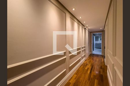 Apartamento à venda com 3 quartos, 223m² em Itaim Bibi, São Paulo