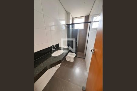 Apartamento à venda com 2 quartos, 380m² em Serrano, Belo Horizonte