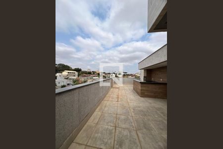 Apartamento à venda com 2 quartos, 380m² em Serrano, Belo Horizonte