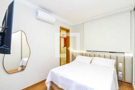 Quarto 1 de apartamento à venda com 2 quartos, 60m² em Sagrada Família, Belo Horizonte