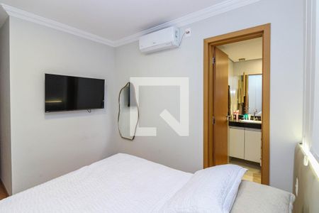 Quarto 1 de apartamento à venda com 2 quartos, 60m² em Sagrada Família, Belo Horizonte