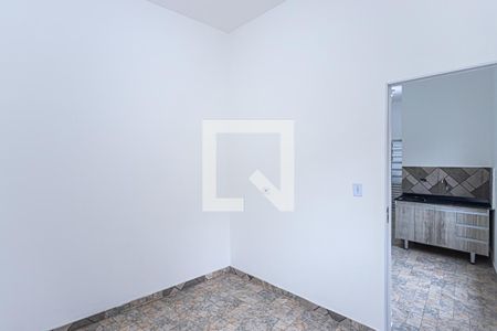 Quarto de casa para alugar com 1 quarto, 84m² em Vila Penteado, São Paulo