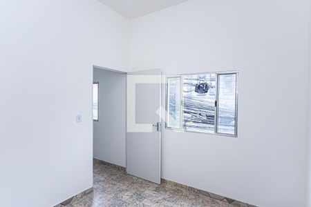 Quarto de casa para alugar com 1 quarto, 84m² em Vila Penteado, São Paulo