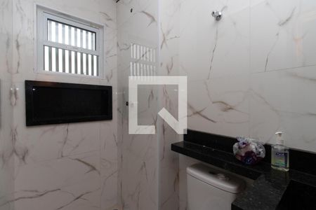 Banheiro de apartamento à venda com 1 quarto, 27m² em Vila Mazzei, São Paulo