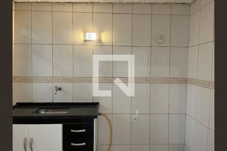 Cozinha de casa para alugar com 1 quarto, 40m² em Vila Romana, São Paulo