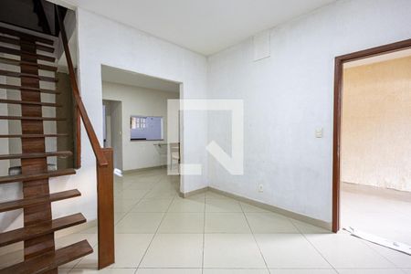 Sala de casa à venda com 3 quartos, 277m² em Vila Progresso, Niterói