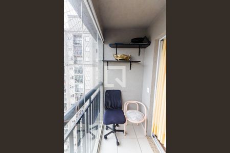 Varanda - Sala de apartamento à venda com 3 quartos, 66m² em Vila Metalúrgica, Santo André