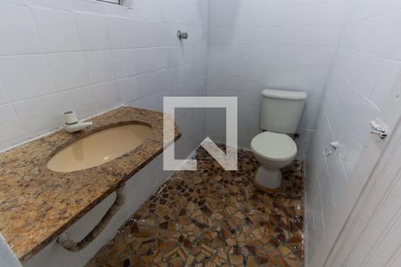 Banheiro de casa para alugar com 1 quarto, 50m² em Vila Alpina, São Paulo