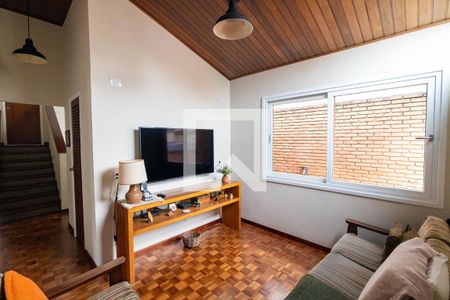 Sala de TV de casa para alugar com 3 quartos, 240m² em Parque Jabaquara, São Paulo