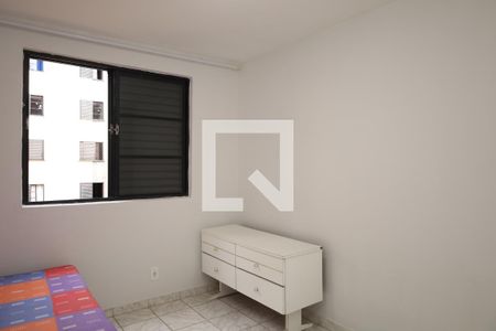 Quarto 1 de apartamento para alugar com 2 quartos, 46m² em Conjunto Residencial José Bonifácio, São Paulo