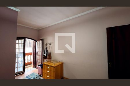 Casa à venda com 320m², 3 quartos e 2 vagas Casa à venda com 320m², 3 quartos e 2 vagasQuarto 3 - Suíte