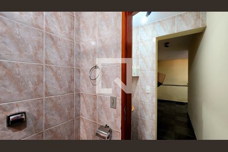 Casa à venda com 320m², 3 quartos e 2 vagas Casa à venda com 320m², 3 quartos e 2 vagasBanheiro salão