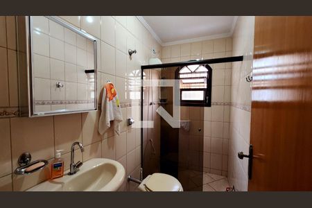 Casa à venda com 320m², 3 quartos e 2 vagas Casa à venda com 320m², 3 quartos e 2 vagasEdícula