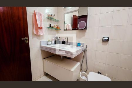 Casa à venda com 320m², 3 quartos e 2 vagas Casa à venda com 320m², 3 quartos e 2 vagasBanheiro da Suíte 3