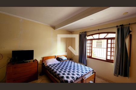 Casa à venda com 320m², 3 quartos e 2 vagas Casa à venda com 320m², 3 quartos e 2 vagasEdícula