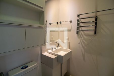 Banheiro de apartamento para alugar com 1 quarto, 63m² em Cidade Monções, São Paulo