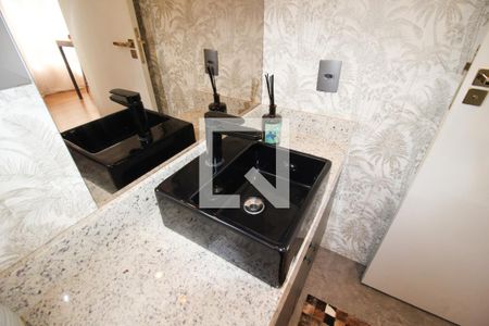 Lavabo de apartamento para alugar com 2 quartos, 99m² em Moema, São Paulo