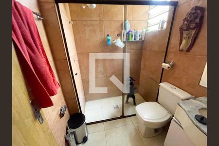 Banheiro de apartamento à venda com 2 quartos, 48m² em Santa Maria, Contagem