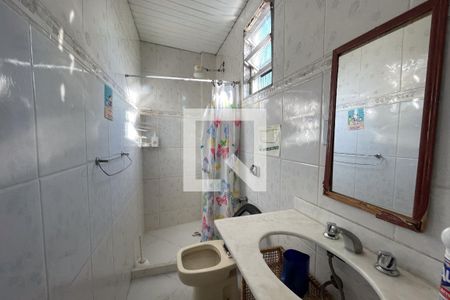 Banheiro de casa para alugar com 1 quarto, 44m² em Vila Itamarati, Duque de Caxias