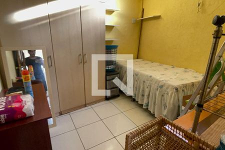 Sala/quarto de casa para alugar com 1 quarto, 44m² em Vila Itamarati, Duque de Caxias