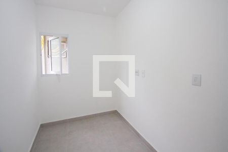 Quarto 2 de apartamento para alugar com 2 quartos, 47m² em Jardim Alfredo, São Paulo