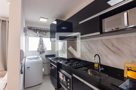 Cozinha  de apartamento à venda com 2 quartos, 48m² em Padroeira, Osasco