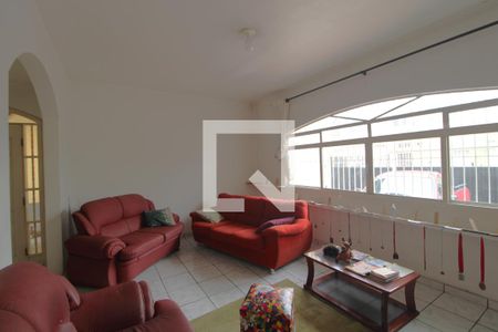 Sala de casa à venda com 3 quartos, 232m² em Jardim Teresa, São Paulo