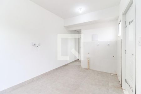 Sala/Cozinha de apartamento para alugar com 2 quartos, 40m² em Jardim Alfredo, São Paulo