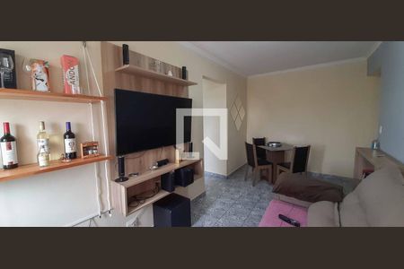 Sala de Estar de apartamento para alugar com 2 quartos, 58m² em Ayrosa, Osasco