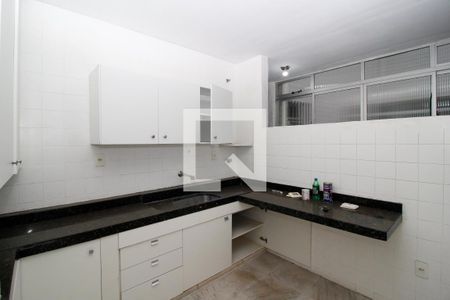 Cozinha de apartamento à venda com 4 quartos, 180m² em Santo Antônio, Belo Horizonte