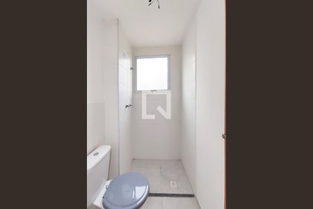 Banheiro  de apartamento à venda com 2 quartos, 58m² em Rondônia, Novo Hamburgo