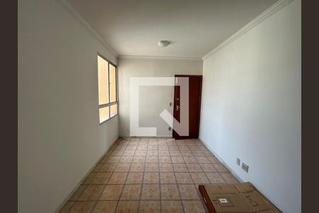 Apartamento à venda com 2 quartos, 45m² em Parque Maracana, Contagem