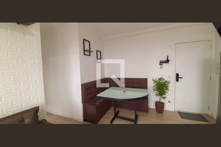 Sala de apartamento para alugar com 2 quartos, 47m² em Km 18, Osasco