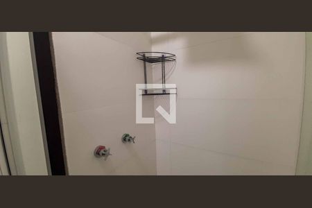 Apartamento à venda com 47m², 2 quartos e 1 vaga Apartamento à venda com 47m², 2 quartos e 1 vagaBanheiro Social