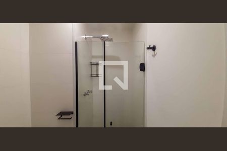 Apartamento à venda com 47m², 2 quartos e 1 vaga Apartamento à venda com 47m², 2 quartos e 1 vagaBanheiro Social