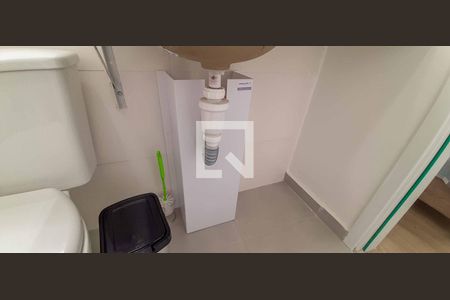 Apartamento à venda com 47m², 2 quartos e 1 vaga Apartamento à venda com 47m², 2 quartos e 1 vagaBanheiro
