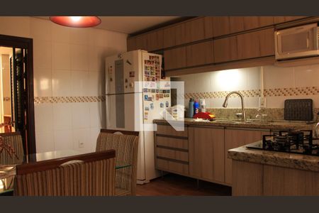 Cozinha de casa à venda com 3 quartos, 305m² em Vila Jardim, Porto Alegre