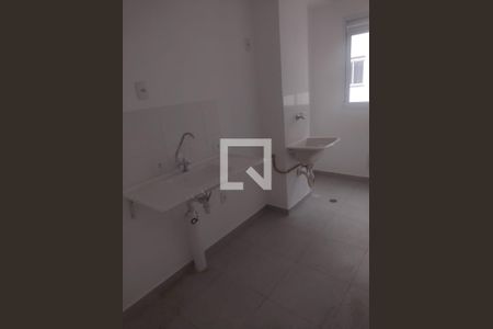 Cozinha de kitnet/studio para alugar com 1 quarto, 26m² em Conjunto Residencial José Bonifácio, São Paulo