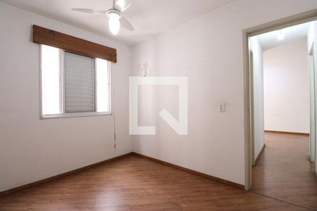 Quarto 1 de apartamento à venda com 2 quartos, 48m² em Vila Anastácio, São Paulo