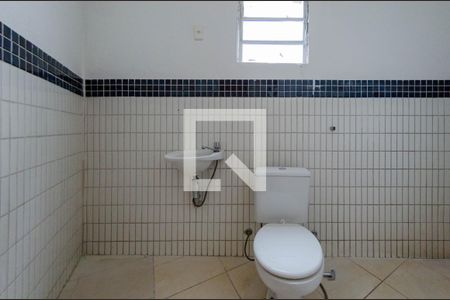 Banheiro de casa para alugar com 1 quarto, 25m² em Jardim America, Belo Horizonte