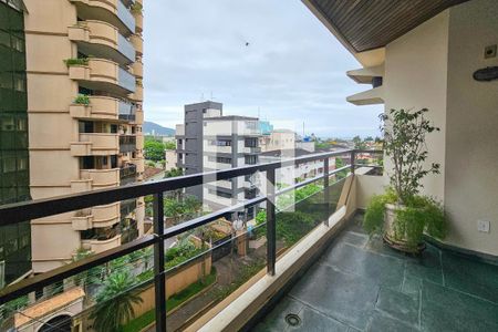 Varanda de apartamento para alugar com 3 quartos, 300m² em Balneário Guarujá, Guarujá