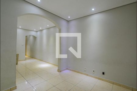 Sala de casa à venda com 2 quartos, 125m² em Jardim Santo André, Santo André