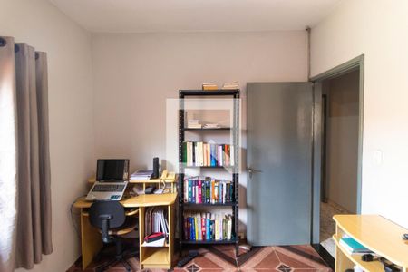 Casa à venda com 220m², 4 quartos e 3 vagas Casa à venda com 220m², 4 quartos e 3 vagasQuarto 02