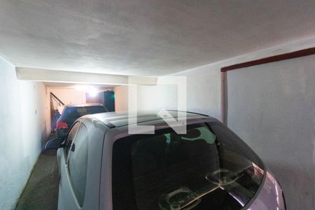 Casa à venda com 220m², 4 quartos e 3 vagas Casa à venda com 220m², 4 quartos e 3 vagasGaragem