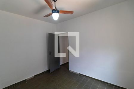 Casa à venda com 220m², 4 quartos e 3 vagas Casa à venda com 220m², 4 quartos e 3 vagasQuarto da Casa 02