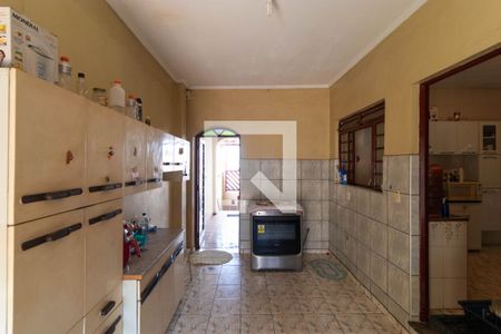 Casa à venda com 220m², 4 quartos e 3 vagas Casa à venda com 220m², 4 quartos e 3 vagas Cozinha 02