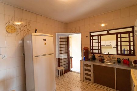 Casa à venda com 220m², 4 quartos e 3 vagas Casa à venda com 220m², 4 quartos e 3 vagas Cozinha 01