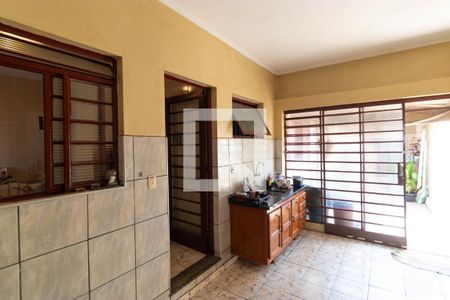 Casa à venda com 220m², 4 quartos e 3 vagas Casa à venda com 220m², 4 quartos e 3 vagas Cozinha 02