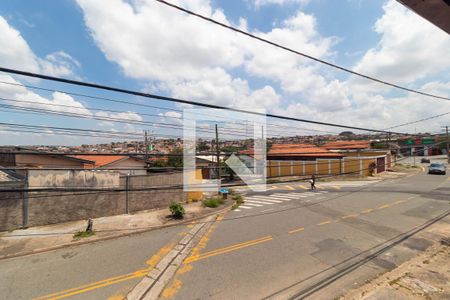 Casa à venda com 220m², 4 quartos e 3 vagas Casa à venda com 220m², 4 quartos e 3 vagasVista da Varanda