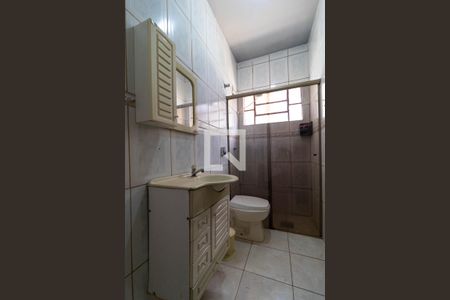 Casa à venda com 220m², 4 quartos e 3 vagas Casa à venda com 220m², 4 quartos e 3 vagasBanheiro da Casa 02